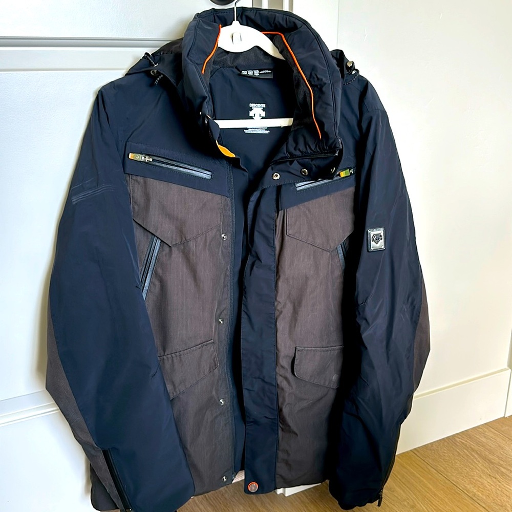 Descente Men’s Medium Ski Jacket